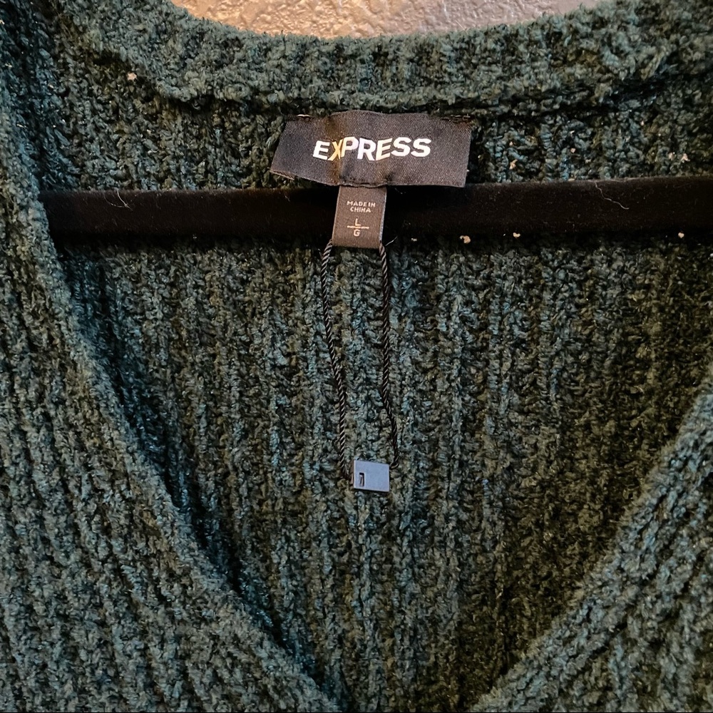 Express Sweater - Picture 2 of 3